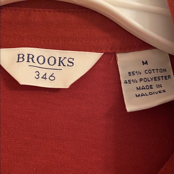 Women’s Brooks button down shirt - Size Medium - Picture 4 of 4